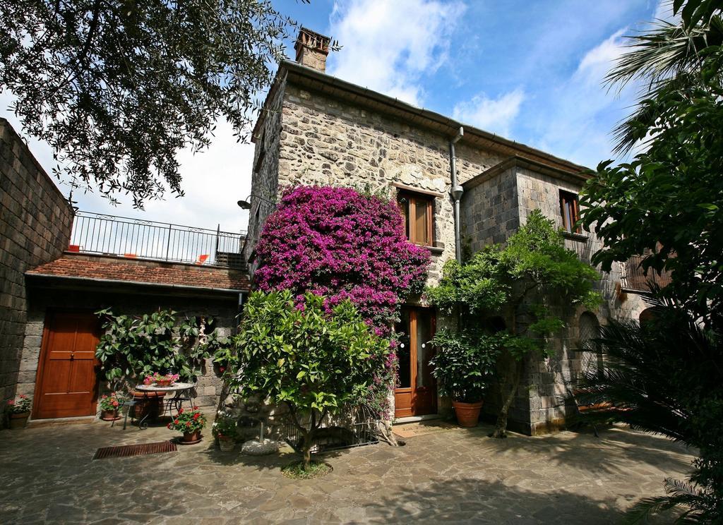 La Neffola Residence Sorrento Bagian luar foto